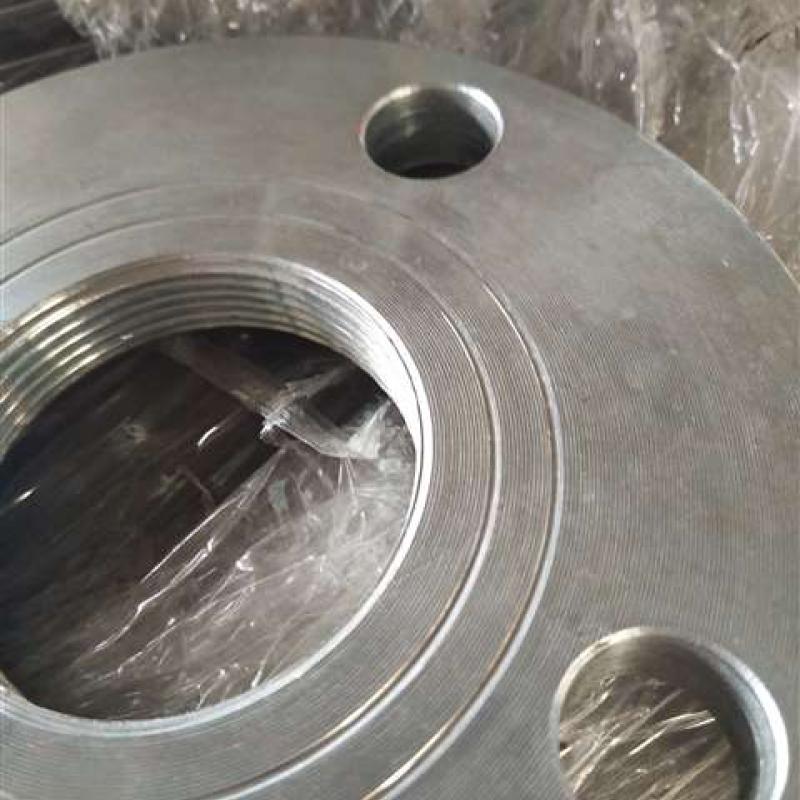 Threaded flange